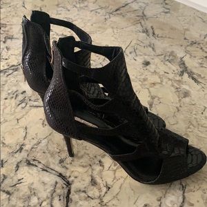 BCBG Duchess black snake skin bootie/sandal